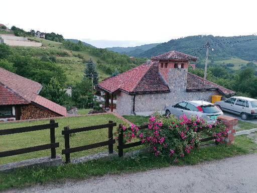 Apartman Gradac Deguric Валево Екстериор снимка